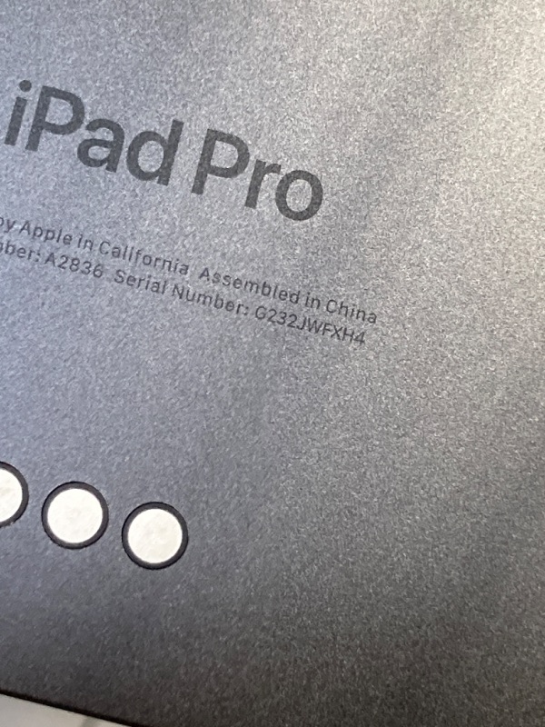 Photo 5 of ***MISSING CHARGER**
Apple iPad Pro 11-Inch (M4): Built for Apple Intelligence, Ultra Retina XDR Display, 512GB, 12MP Front/Back Camera, LiDAR Scanner, Wi-Fi 6E, Face ID, All-Day Battery Life — Space Black