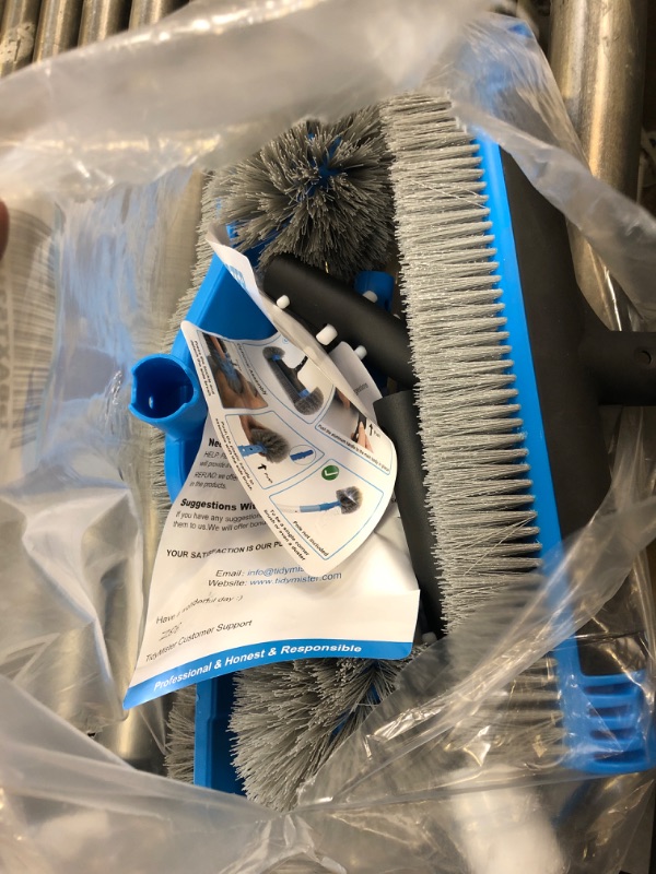 Photo 1 of  POOL BRUSHES - 4 PCS 