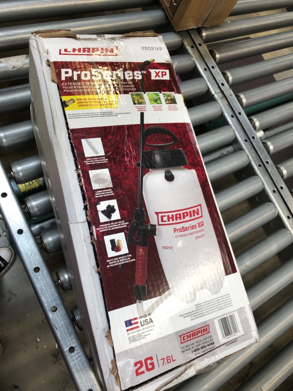 Photo 3 of Chapin 26021XP Made in USA 2-Gallon Heavy-Duty Compression Sprayer for Professional Use, with 3 nozzles -one Brass, Pressure Relief Valve, Comfort Grip Handle, Translucent White 2-Gallon Pump sprayer