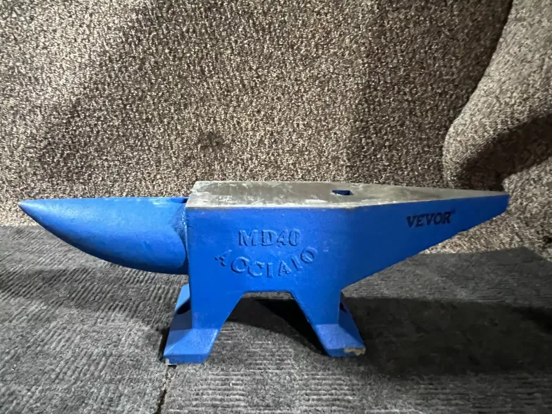 Photo 1 of Vevor Single Horn Anvil 88Lbs Steel Anvil Durable Robust Metal Working Tool MD40
