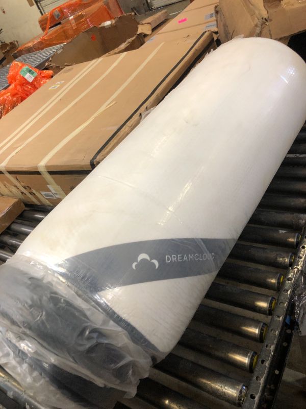 Photo 1 of 14" King Mattress - Luxury Hybrid Gel Memory Foam - 365 Night Trial - 7 Premium Pressure-Relieving Layers - Forever Warranty - CertiPUR-US Certified 14” Classic Hybrid White King