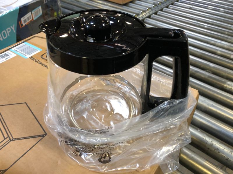 Photo 2 of 12-Cup Replacement Glass Carafe Pot Compatible with Ninja Coffee Brewer Maker Models CE251 CE201 CE201C CE200 CE200C Model# XGLSLID200