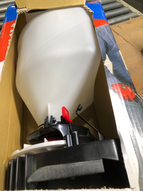 Photo 1 of ****USED*** SOLO Inc. Solo 421 20-Pound Capacity Portable Chest-mount Spreader with Comfortable Cross-shoulder Strap - 421S, White, 20lb