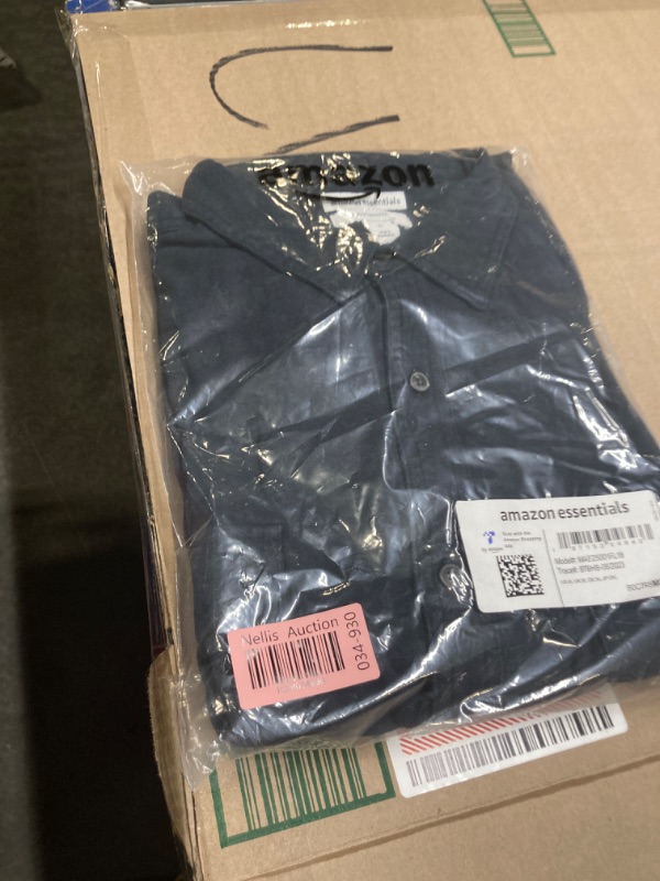 Photo 2 of ***FACTORY SEALED***
***SIMILAR***
Amazon Essentials Men's Regular-Fit Long-Sleeve Two-Pocket Flannel Shirt Medium Black Burgundy Plaid