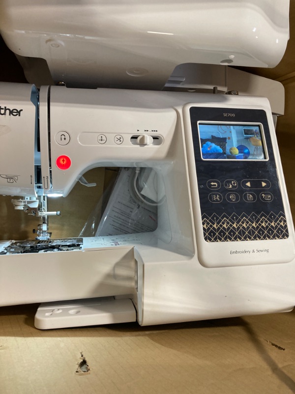 Photo 6 of ****USED***Brother SE700 Sewing and Embroidery Machine