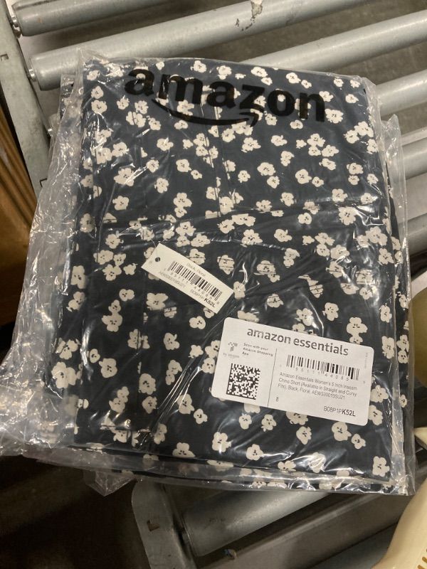 Photo 1 of Amazon Essentials Women's Mid-Rise Slim-Fit 5 Inch Inseam Khaki Short (Available in Straight and Curvy Fits), Black White Floral, 8