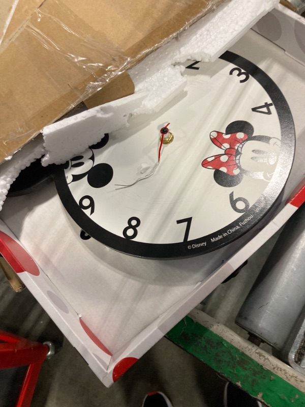 Photo 2 of ***DAMAGE***
Vandor Disney Mickey & Minnie Mouse Shaped Deco Wall Clock