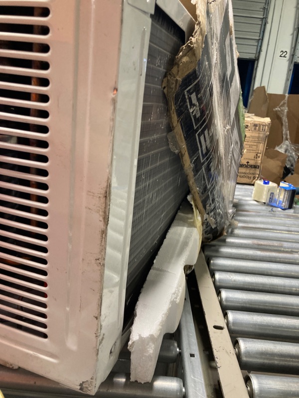 Photo 8 of ****FOR PARTS ONLY, NO RETURNS, NOT USA TYPE PLUG, SEE PHOTO****LG 24,500 BTU Window Air Conditioner, 230V, Cools 1,560 Sq.Ft. (39' x 40' Room Size), Quiet Operation, Electronic Control with Remote, 3 Cooling & Fan Speeds, Auto Restart, White 24500 BTU Co