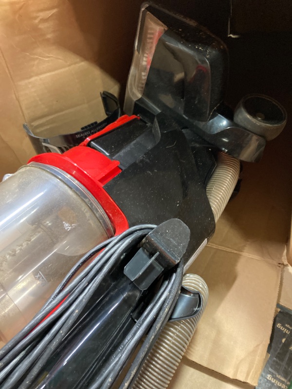 Photo 3 of ***USED***NEED TO BE CLEANED*** NEW HOOVER MAXLife Pro Pet Swivel HEPA Media Bagless Vacuum Cleaner,