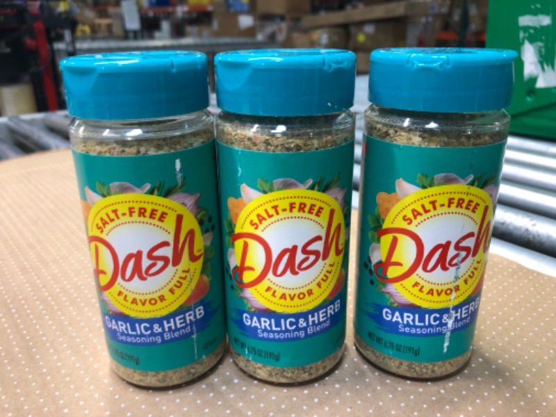 Photo 3 of 6 count   exp:10/18/2025***Dash Salt-Free Seasoning Blend