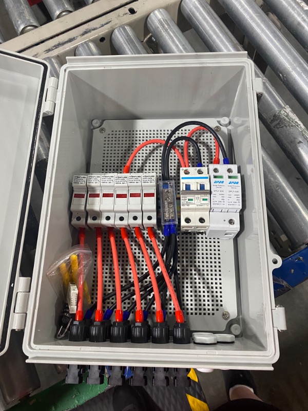Photo 1 of 6 String Solar Combiner Box, IP65 Waterproof PV Combiner Box for On/Off Grid Solar System, with Lightning Arrester, 15ARated Current Fuse & 63A Circuit Breaker (Plastic Box) 6 String PV Combiner Box (Plastic)