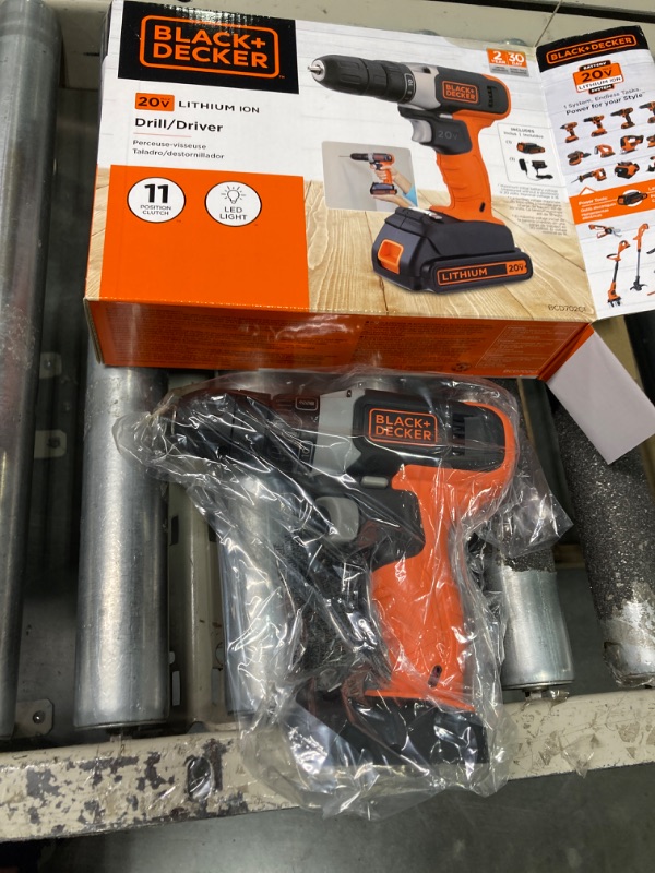 Photo 2 of ****USED**BATTERY NOT CHARGING** Black & Decker BCD702C1AEV 20V Max Brushed Lithium-Ion Cordless Drill Driver Kit (1.5 Ah)