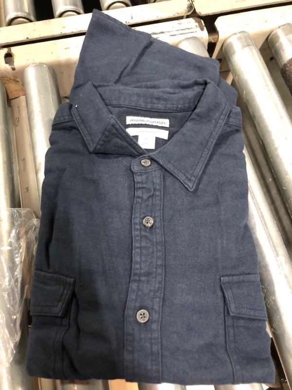 Photo 1 of Amazon Essentials Men's Slim-Fit Long-Sleeve Two-Pocket Flannel Shirt, Washed Navy, X-Large
