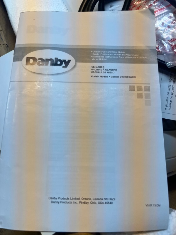 Photo 2 of ****USED*** POWERED ON TESTED** Danby DIM2500WDB Countertop Maker, Makes 25 lbs 24 Hrs, Machine with Electronic Controls, LED Display and Self Clean Function, 3 Ice Cube Sizes, 2 lb, White