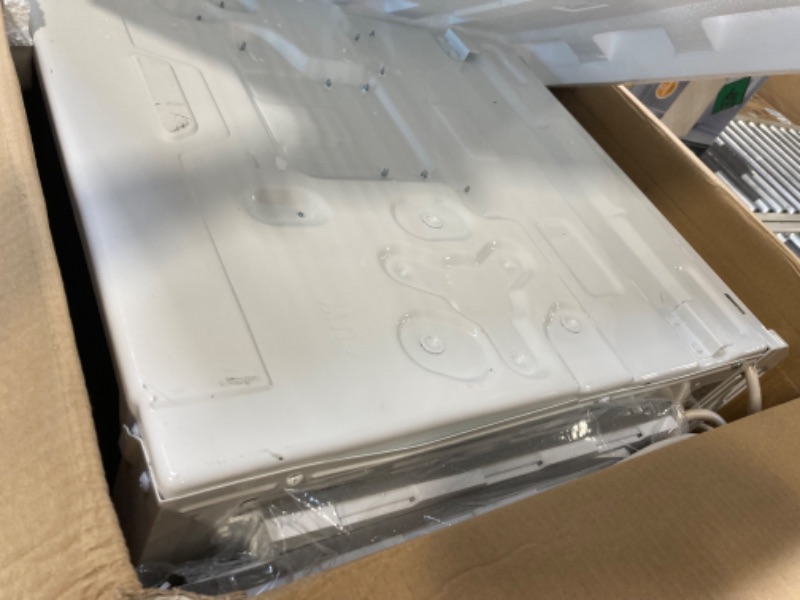 Photo 1 of 8,000 BTU Dual Inverter Smart Window Air Conditioner