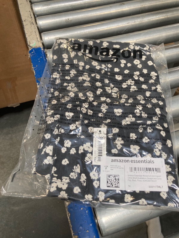 Photo 1 of Amazon Essentials Women's Mid-Rise Slim-Fit 5 Inch Inseam Khaki Short (Available in Straight and Curvy Fits), Black White Floral, 14
