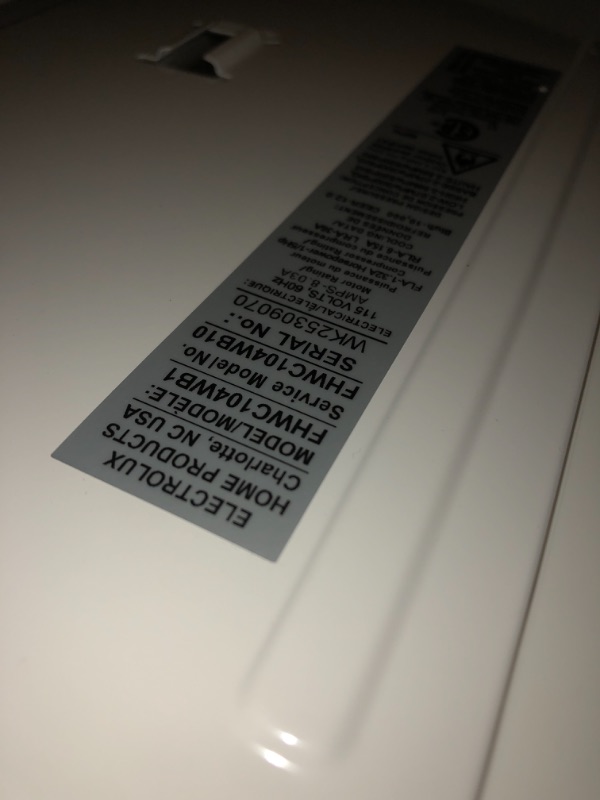 Photo 1 of ***SELLING AS PARTS - FINALE SALE - NO RETURNS****
Frigidaire 10,000 BTU Window Air Conditioner & Dehumidifier, 115V, Cools up to 450 Sq. Ft. for Apartment, Dorm Room & Small/Medium Rooms, with Remote Control, Programmable Timer, and Sleep Mode, White 10,