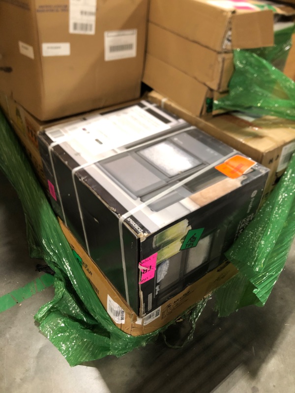 Photo 1 of ***USED*** GE Profile Opal 2.0 XL with 1 Gallon Tank, Chewable Crunchable Countertop Nugget Ice Maker, Scoop included, 38 lbs in 24 hours, Pellet Ice Machine with WiFi & Smart Connected, Stainless Steel Opal 2.0 + XL Side Tank Stainless Steel