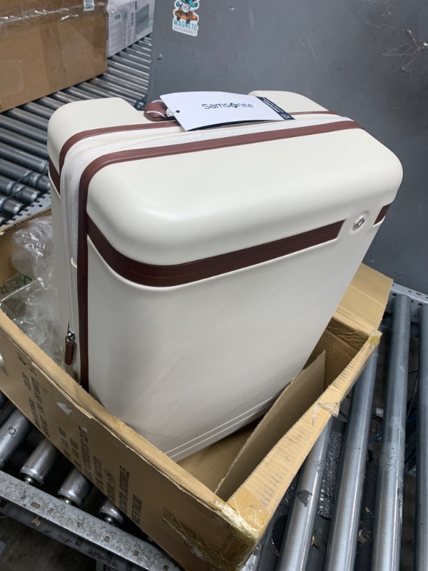 Photo 2 of ***USED - DIRTY - DEFAULT CODE IS 0-0-0***
Samsonite Virtuosa Collection, Off White, Carry-On 21-Inch Carry-On 21-Inch Off White