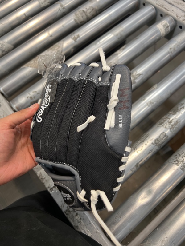 Photo 1 of  Glove - Right Handed 10.5” Black/Grey 