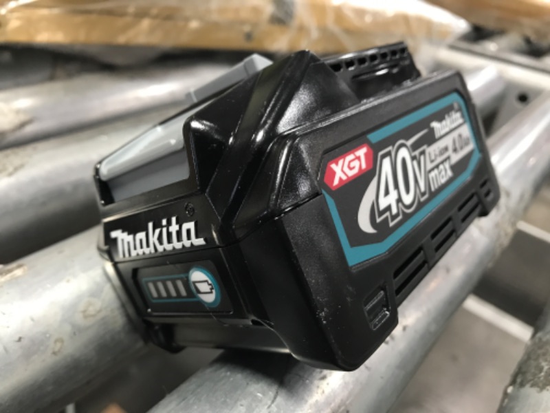 Photo 1 of * SEE NOTES* Makita
40V Max XGT 4.0Ah Battery
