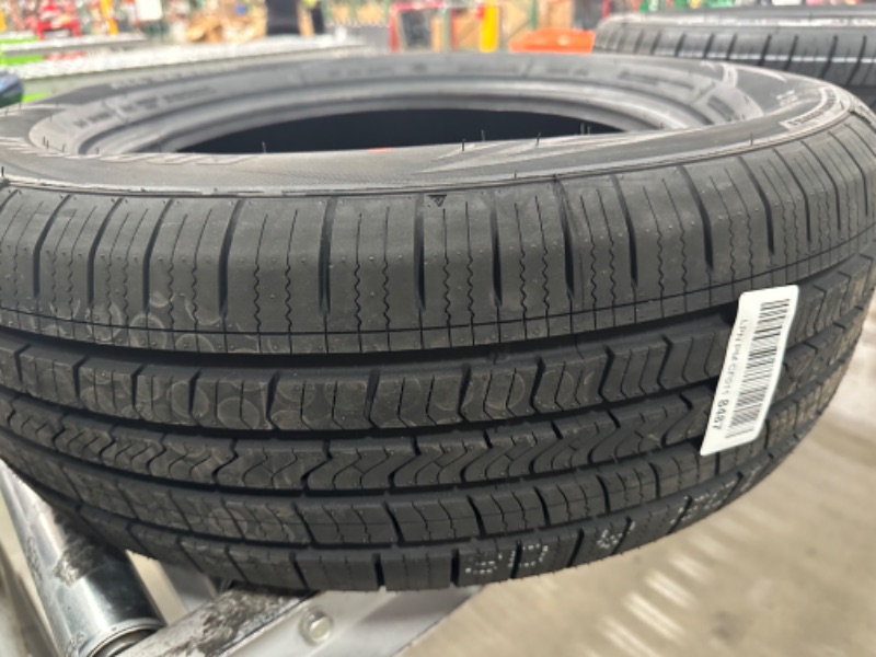 Photo 2 of 215/60R16 95V CT-1
