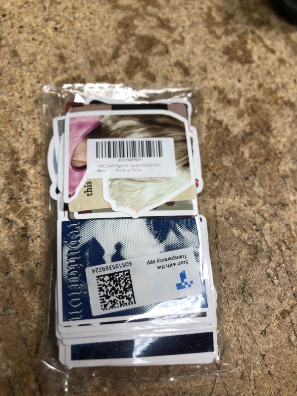 Photo 1 of 100 TAYLOR SWIFT STICKERS