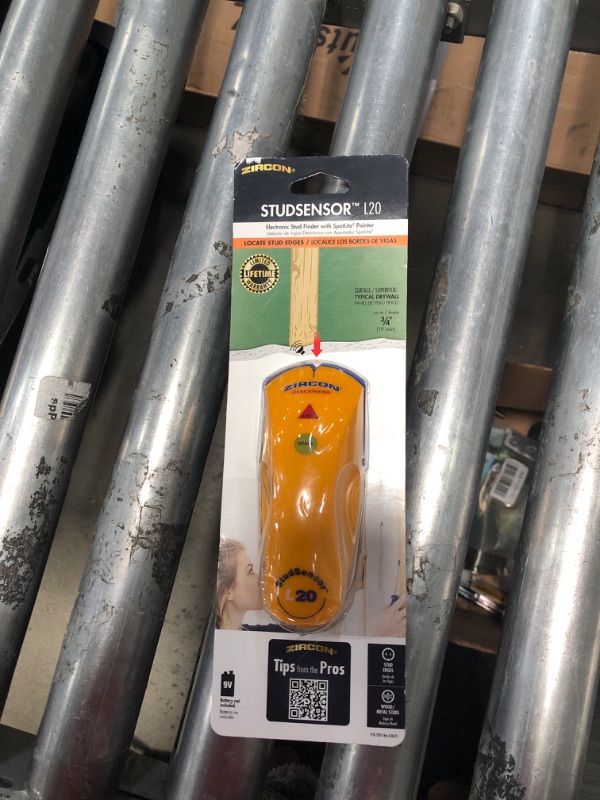 Photo 1 of Zircon StudSensor e30 Electronic Stud Finder