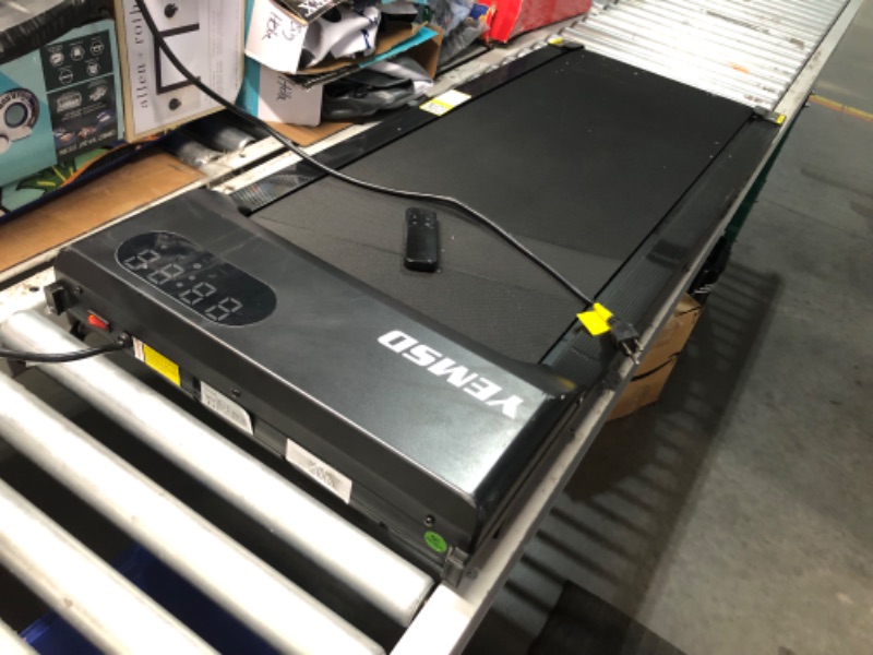 Photo 1 of ***NONREFUNDABLE - PARTS ONLY - SEE COMMENTS***
Walking Pad, Walking Pad Treadmill 330 lb capacity, Portable Under Desk Treadmill for Home and Office with Remote Control, LED Display
Style:Classic-02Gray