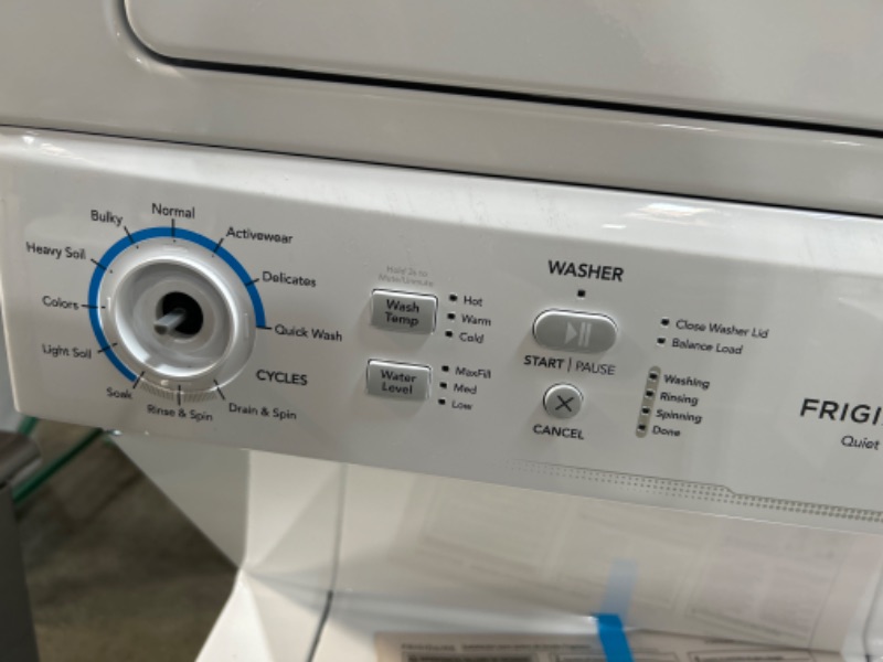 Photo 3 of Frigidaire FLCE7522AW 27 Electric Laundry Center with 3.9 cu. ft. Washer Capacity 5.6 cu. ft. Dry Capacity 10 Wash Cycles 10 Dry Cycles in White