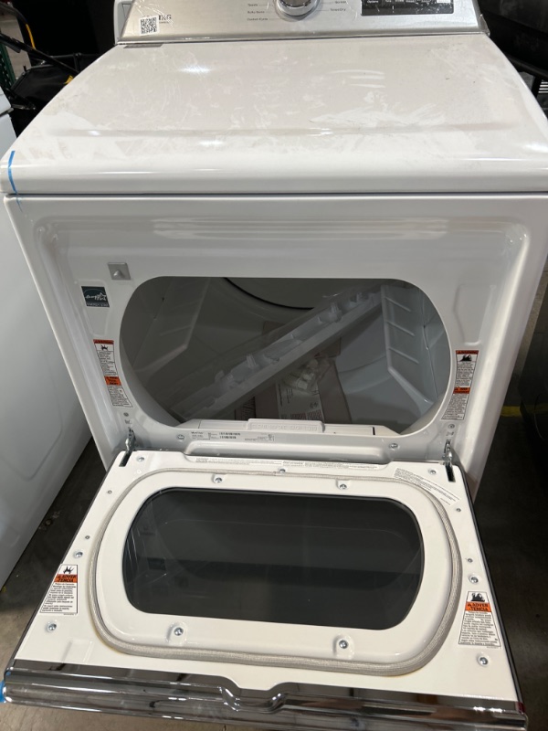 Photo 3 of Maytag Smart Capable 7.4-cu ft Steam Cycle Smart Electric Dryer (White) ENERGY STAR
