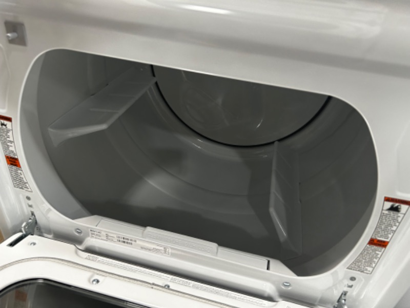 Photo 5 of Maytag SMART Capable 7.4-cu ft Smart Electric Dryer (White)
