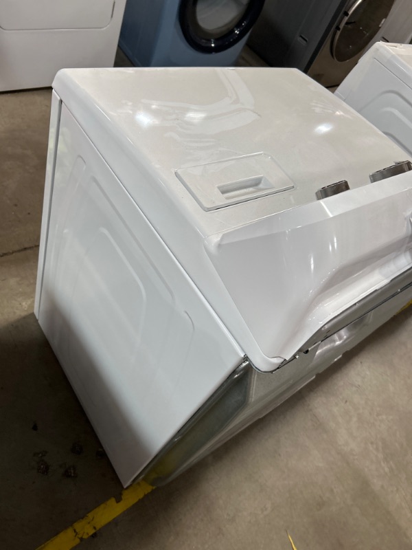 Photo 7 of Maytag 7-cu ft Electric Dryer (White)
