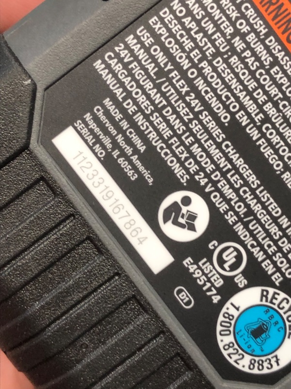 Photo 7 of ***USED - POWERS ON - SEE PICTURES***
FLEX 24V Brushless Cordless 1/2-Inch 750 Ft-Lbs Mid-Torque Impact Wrench Kit with 5.0Ah Lithium Battery and 160W Fast Charger - FX1451-1C 750 Ft-Lbs w/5.0Ah Lithium Battery