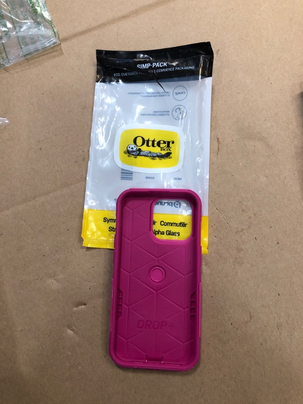 Photo 2 of 
OtterBox iPhone 14 Pro (ONLY) Commuter Series Case - INTO THE FUCSHIA (Pink), slim & tough, pocket-friendly, with port protection
Style:Commuter Series
Color:Pink