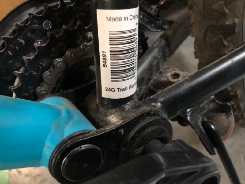 Photo 1 of ***HEAVILY USED - SCRATCHED AND SCRAPED - HANDLEBARS TORN - SEE PICTURES - NO PACKAGING***
Huffy 24 Trail Runner Girls Full Suspension Mountain Bikes Ages 12+ Years Teal Blue