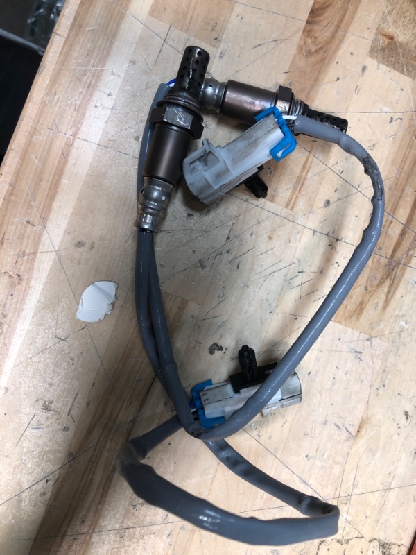 Photo 1 of 234-4668 Oxygen Sensor Upstream Downstream O2 Sensor Compatible with Chvey Silverado Suburban Avalanche Malibu Cadillac Escalade GMC Yukon Sierra Buick Pontiac Saturn 15284 21546 SG1857 2 Pack