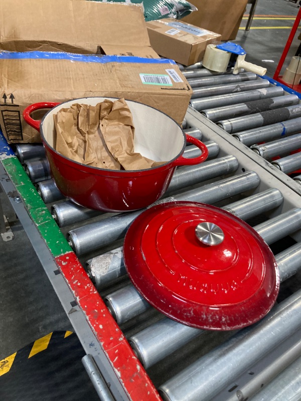 Photo 3 of ***USED***Enamel is peeling/scratched ***Cast Iron Dutch Oven with Lid – Non-Stick Ovenproof Enamelled Casserole Pot, Oven Safe up to 500° F – Sturdy Dutch Oven Cookware – Red, 6.4-Quart, 28cm – by Nuovva 6.4-Quart - Deep Red
