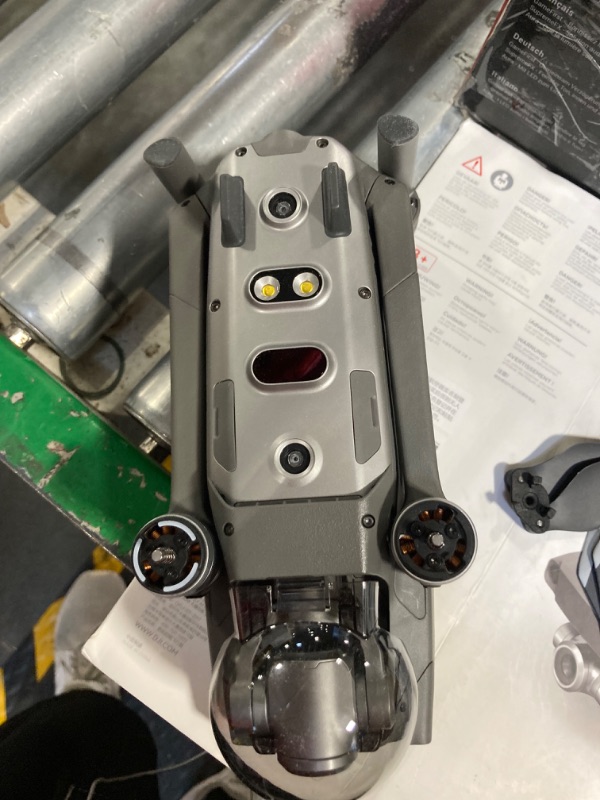 Photo 1 of DJI Mavic 2 Zoom - Drone Quadcopter UAV with Smart Controller Optical Zoom Camera 3-Axis Gimbal 4K Video UAV 12MP 1/2.3" CMOS Sensor, up to 48mph, Gray
***Used, but in fair condition*** 