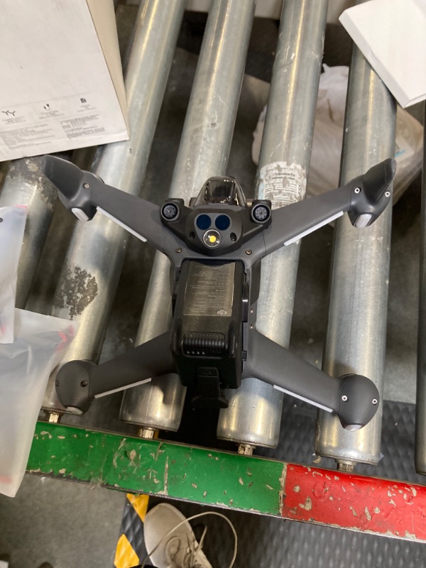 Photo 1 of DJI FPV Explorer Combo (Goggles Integra), Immersive Flight Experience, 4K/60fps Super-Wide 150° FOV, 10km HD Low-Latency Video Transmission, Emergency Brake and Hover, First-Person View Drone