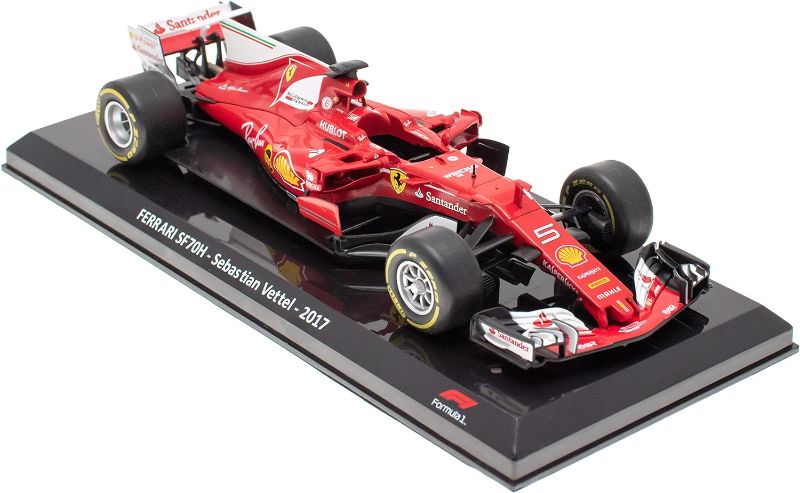 Photo 1 of - Formula 1 car 1/24 Compatible with Ferrari SF70H Sebastian Vettel 2017 - OR009
