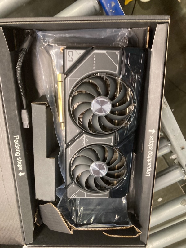 Photo 5 of ****USED***ASUS Dual GeForce RTX™ 4070 Ti Super OC Edition (PCIe 4.0, 16GB GDDR6X, DLSS 3, HDMI 2.1a, DisplayPort 1.4a, 2.56-Slot Design, Axial-tech Fan Design
