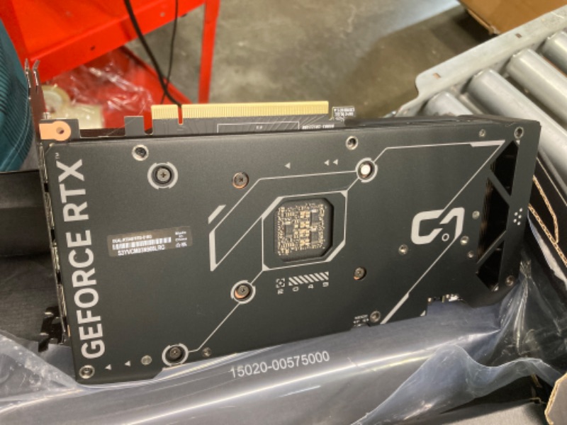 Photo 7 of ****USED***ASUS Dual GeForce RTX™ 4070 Ti Super OC Edition (PCIe 4.0, 16GB GDDR6X, DLSS 3, HDMI 2.1a, DisplayPort 1.4a, 2.56-Slot Design, Axial-tech Fan Design
