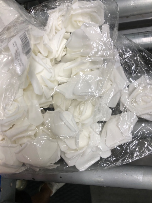 Photo 3 of 100pcs 3 x 1.6 x 3 inches DIY Real Touch 3D Artificial Foam Rose Head Without Stem for Wedding Party Home Decoration (100pcs, White-100PCS)