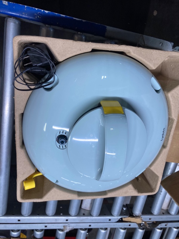 Photo 4 of *** MISSING PARTS***
Cordless Robotic Pool Cleaner - 140Mins Automatic Pool Vacuum for Above Ground Pool -Water Sensor Tech- Dual-Drive Motors, Rechargeable Battery, Ideal for All Flat Bottom Pools Up to 42 Feet, Green