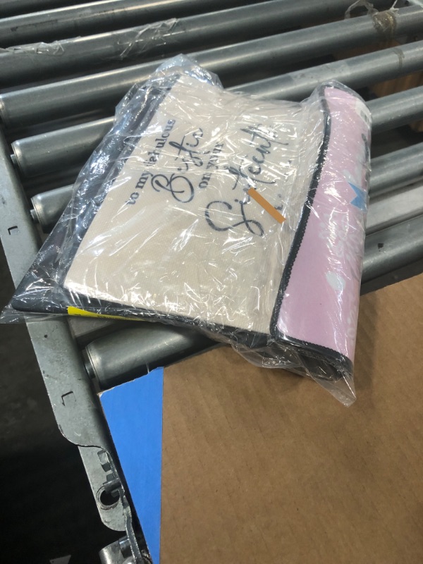 Photo 1 of **BUNDLED BAG OF ITEMS - NO RETURNS - FINAL SALE** 