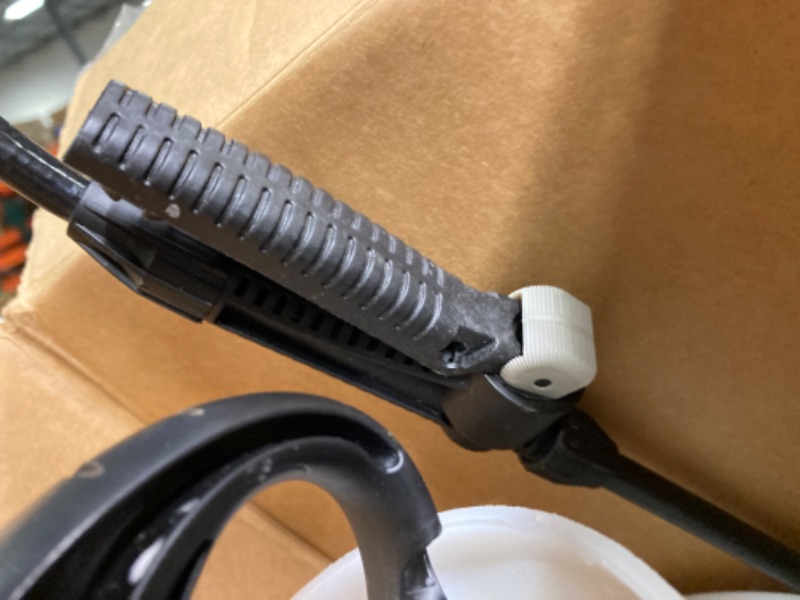 Photo 1 of ***plastic spray handle broke off*** CHAPIN 20003 3 Gallon Lawn, Garden and Multi-Purpose Sprayer with Adjustable Nozzle 3 Gallon Sprayer Sprayer