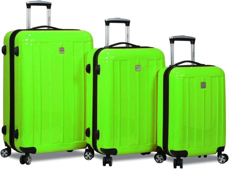 Photo 1 of *** NEEDS TO BE CLEANED***World Traveler Contour 3-Piece Hardside Spinner Luggage Set with TSA Lock, Apple Green, One Size
