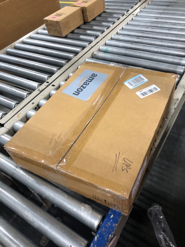 Photo 1 of 1U Rack Mount 19 Outlet PDU Power Distribution Unit Power Strip Circuit Breaker fits 19-inch AV/Network/Server Cabinet/Closet/Enclosure 19 Outlets/15A/Usb+Surge Protection