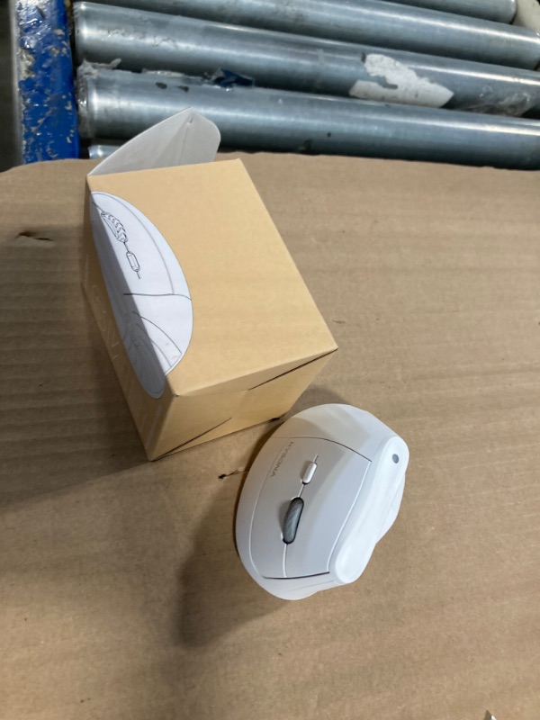 Photo 2 of 57° Ergonomic Wireless Tower Mouse, Vertical Quiet Ergo Mouse, Bluetooth(BT5.0,BT3.0)&2.4G, (800/1200/2400/2400/4000), 7 Buttons for Windows, macOS, iPadOS, Laptop, PC,White